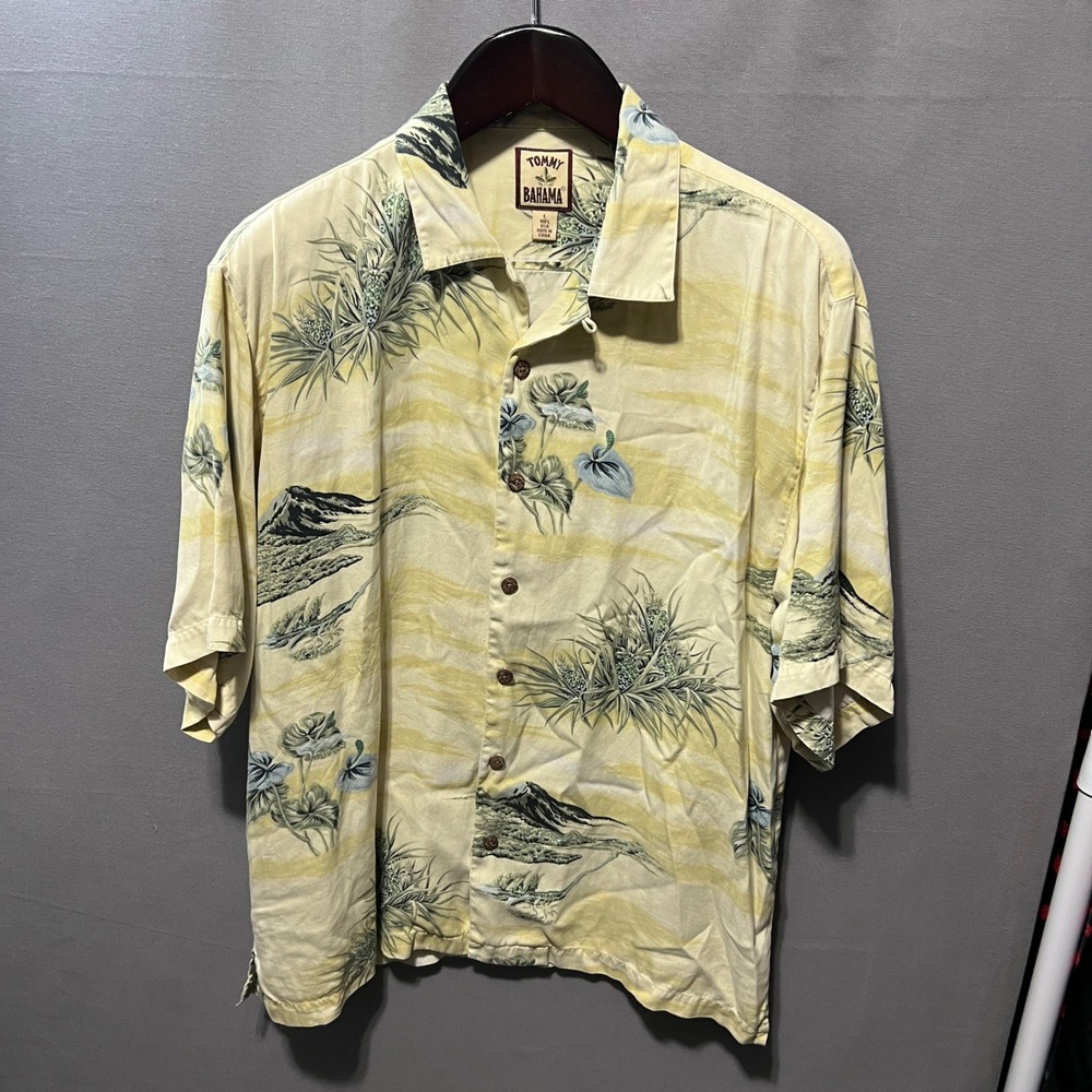Tommy Bahama Mens Large 100% Silk Short Sleeve Camp Shirt Yellow Tropical Print
